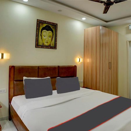 Flagship Santoshi Holiday Home Даболим Экстерьер фото